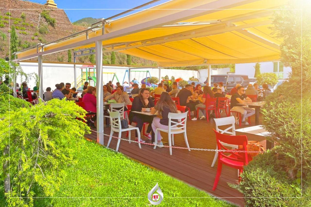 Kukes Nbt Hotel Reps מראה חיצוני תמונה