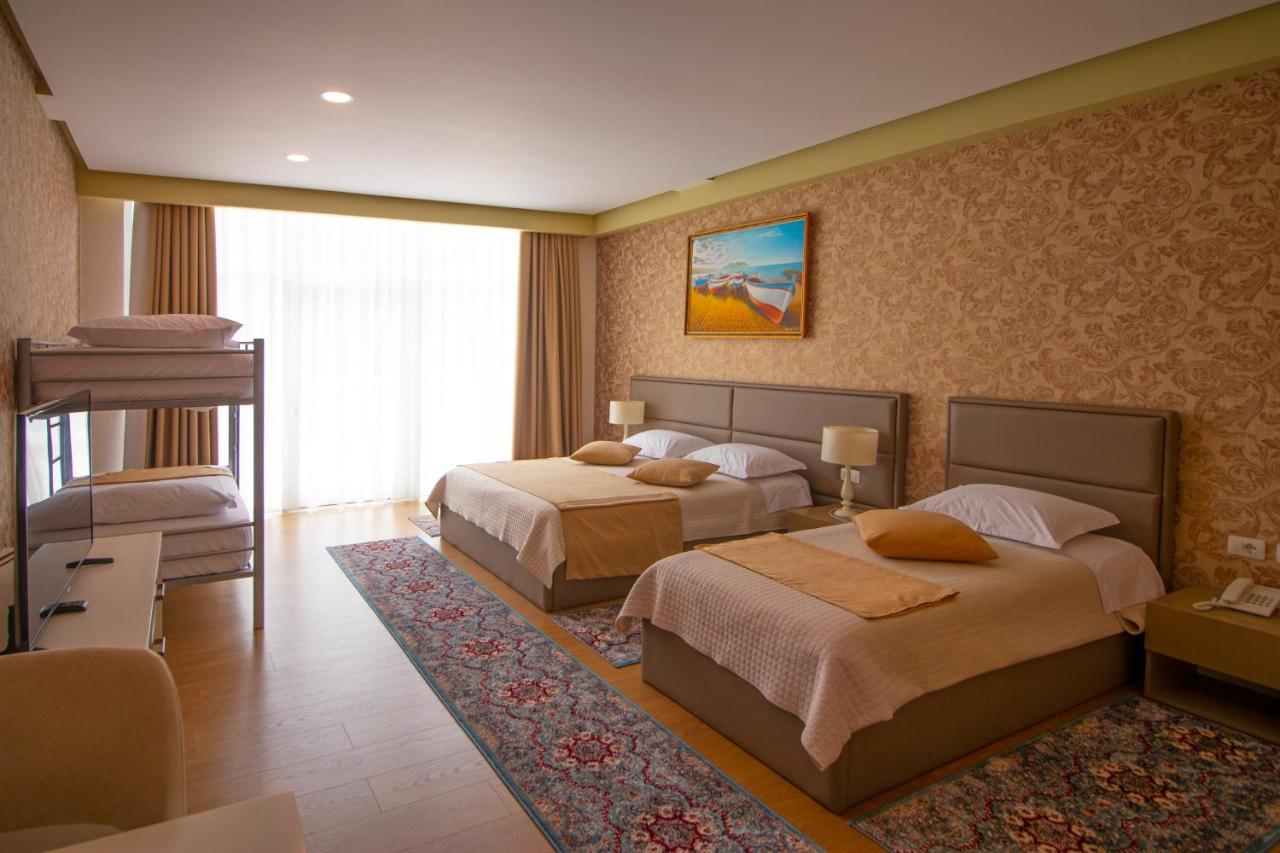 Kukes Nbt Hotel Reps מראה חיצוני תמונה