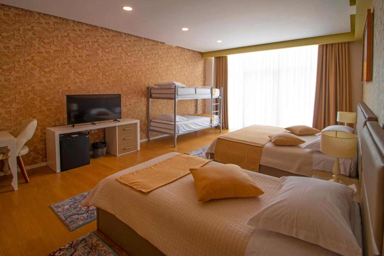 Kukes Nbt Hotel Reps מראה חיצוני תמונה